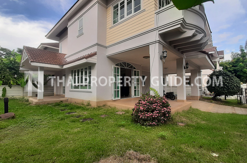 House with Shared Pool for rent in Other